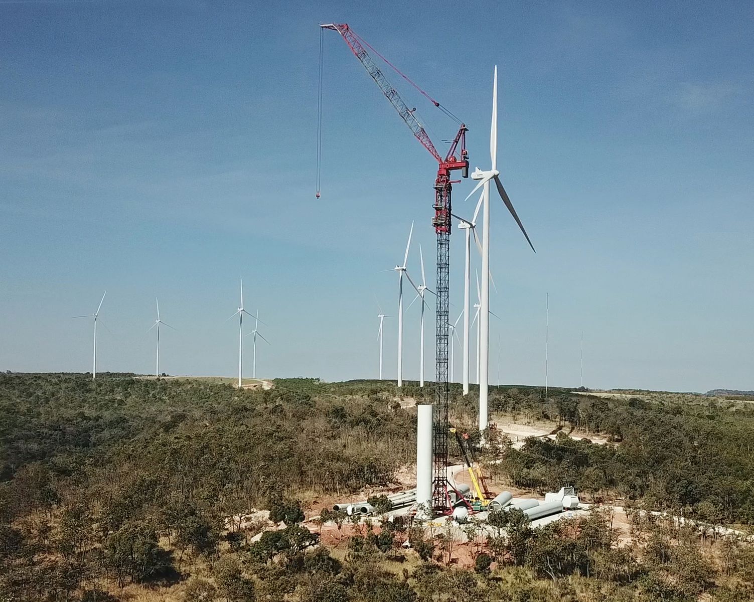 Leavitt Cranes Product Image 1