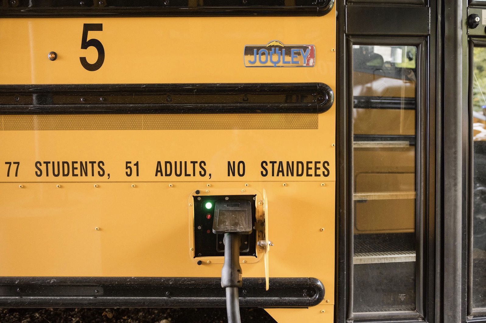 yellow school bus
