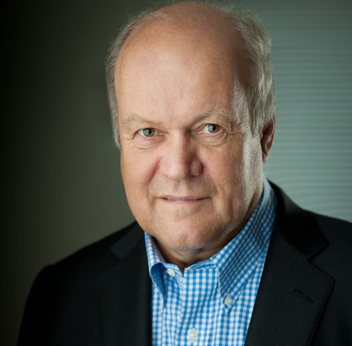 author Henk Van Alphen