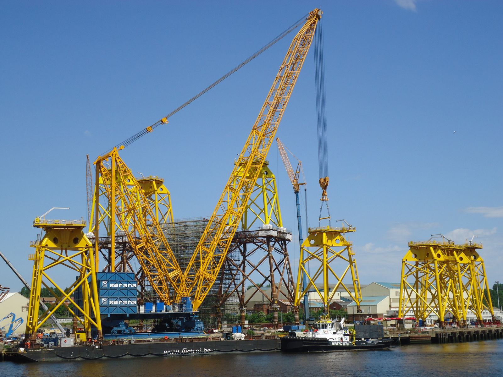 crane wind turbine