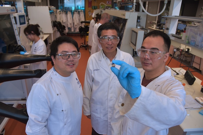 3 scientists