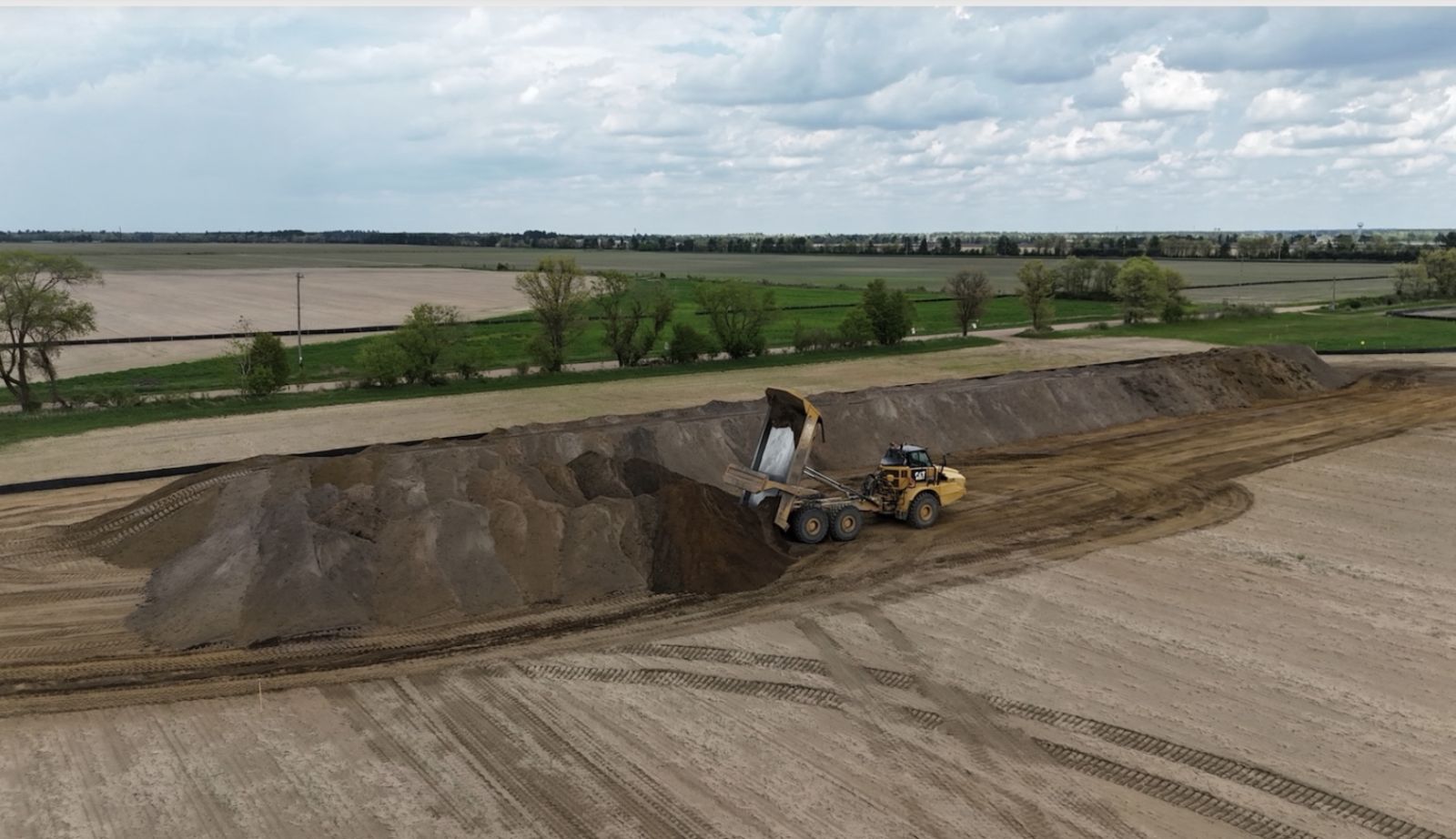 truck iin dirt
