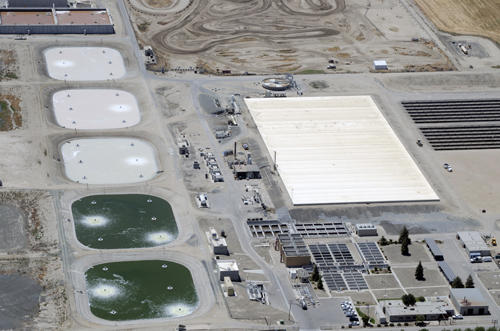 Aerial shot of the four-acre floating gas collection cover at the Tulare Waste Pollution Control Facility