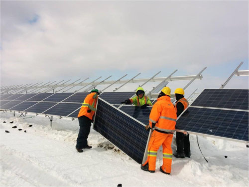 Strong field leadership and a tenacious team enable solar construction to succeed in all conditions