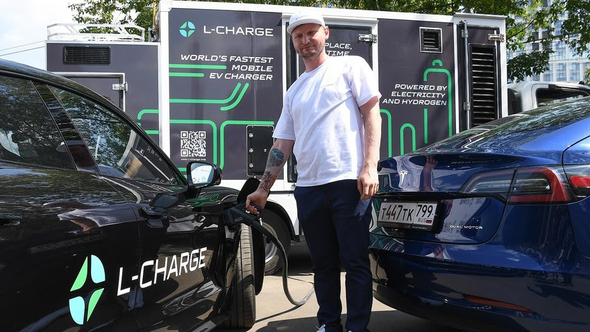 north-american-clean-energy-off-grid-electric-vehicle-charger