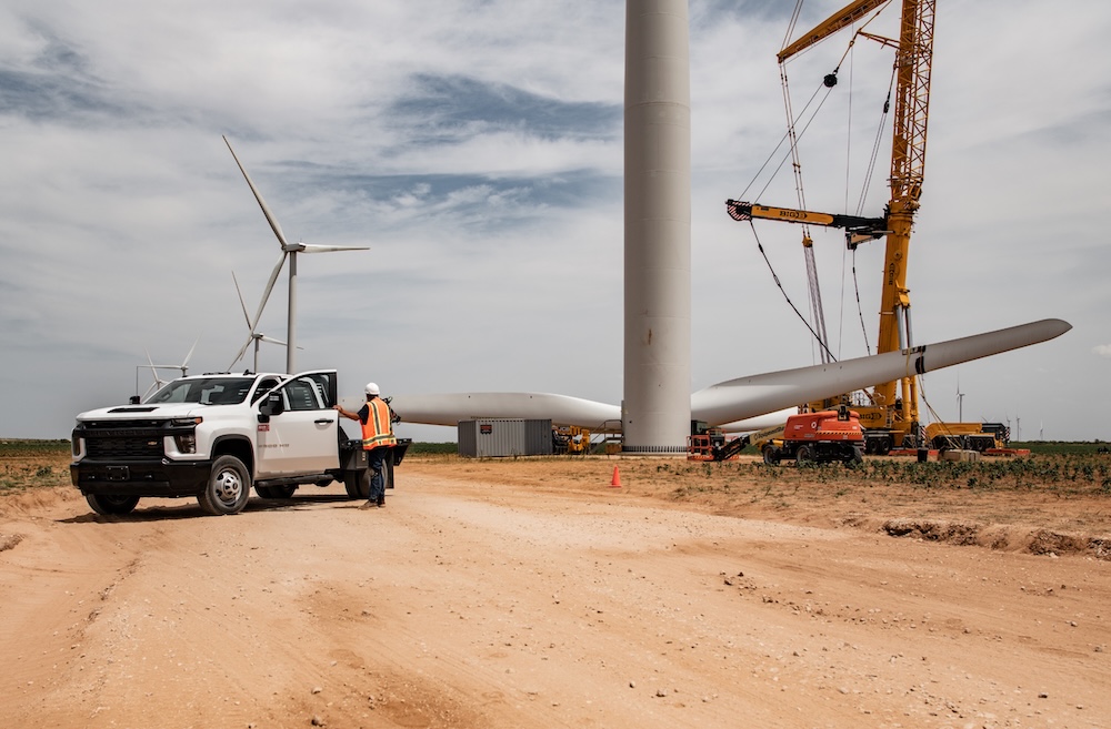 Rent vs Buy: Best fleet management choice for your wind project 