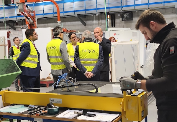 Spanish Minister of Industry and Tourism Jordi Hereu Highlights Onyx Solar's Innovation During a Visit to the Company’s Facilities