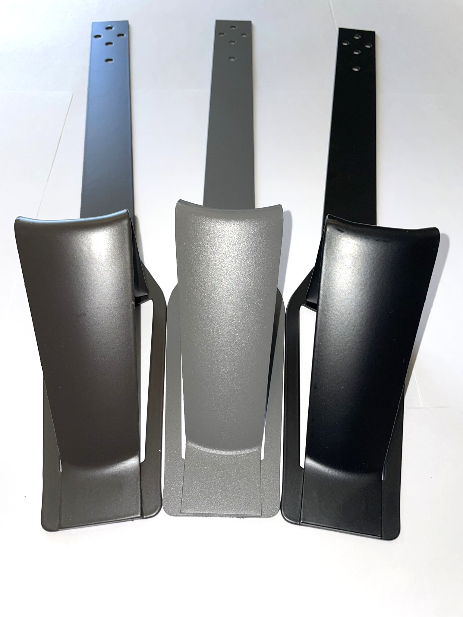 Ultra-strong gusset-designed snow guards