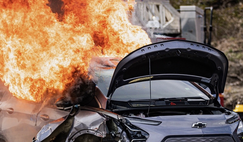 Full Circle Lithium Announces First USA Commercial Sale of FCL-X to Major Waste Management Operator to Combat Lithium-Ion Battery Fires