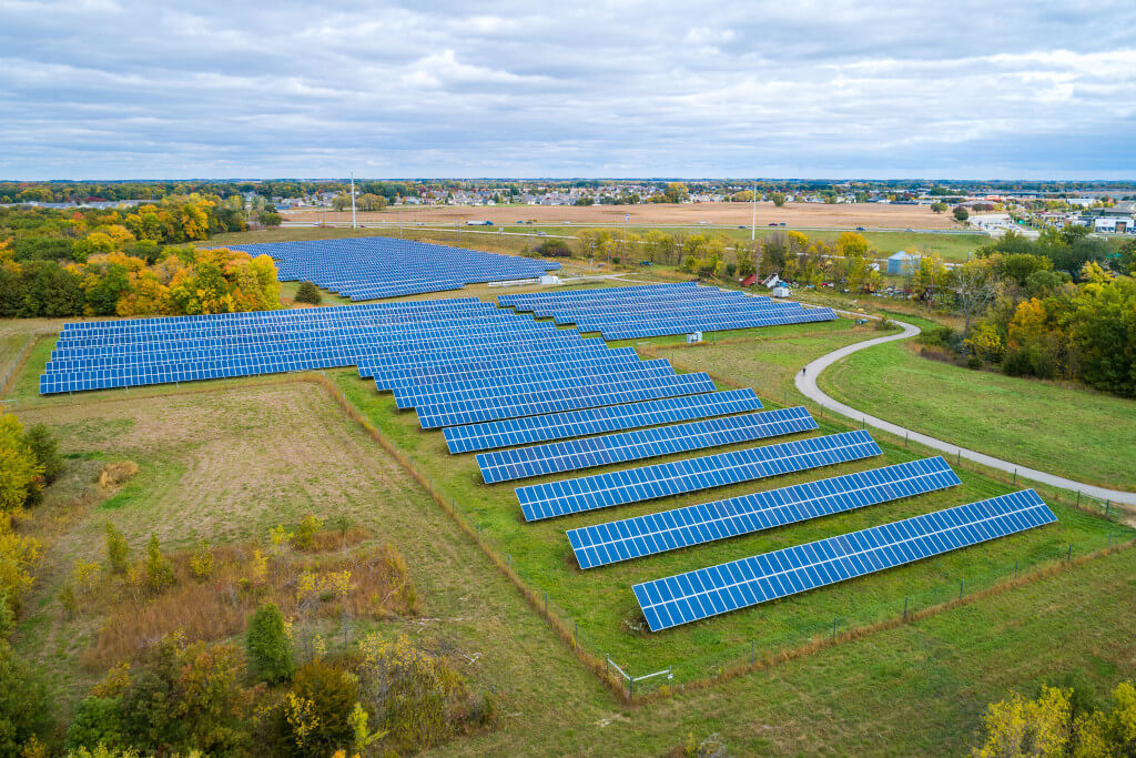New Energy Equity and Harlem School District Celebrate Energization of New Community Solar Project and Award Inaugural Student Scholarships