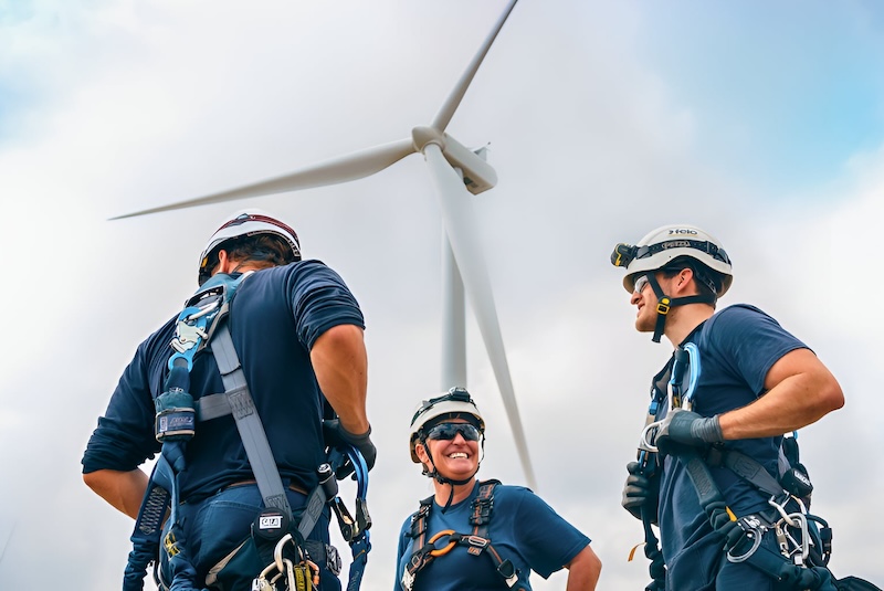 Sky Climber Renewables and Vestas Celebrate 1,000 Wind Careers Built Through the Tech One Program