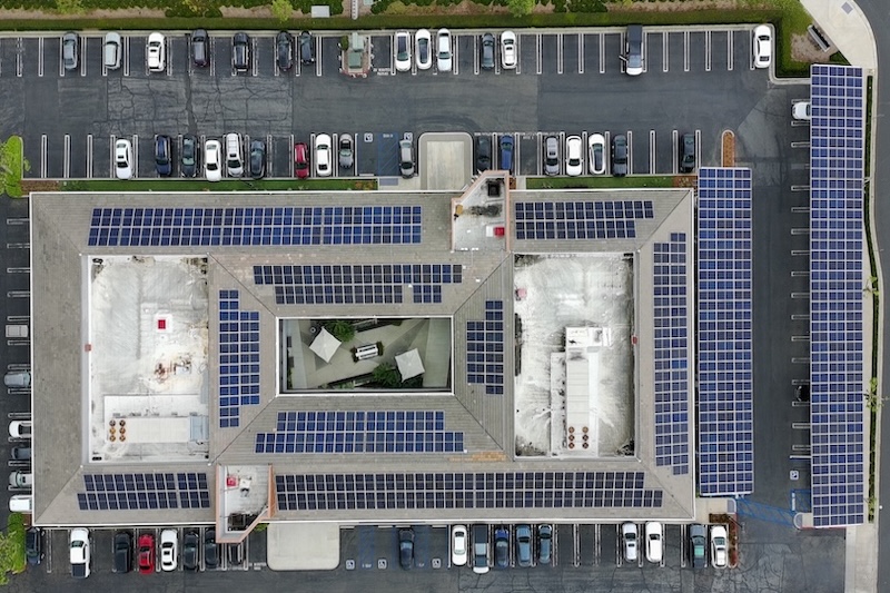 Rockfield Plaza Association Energizes 310 kW “Made in America” Solar Project in Lake Forest